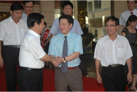 中共江西省委副書記王憲魁蒞臨仁和集團(tuán)視察