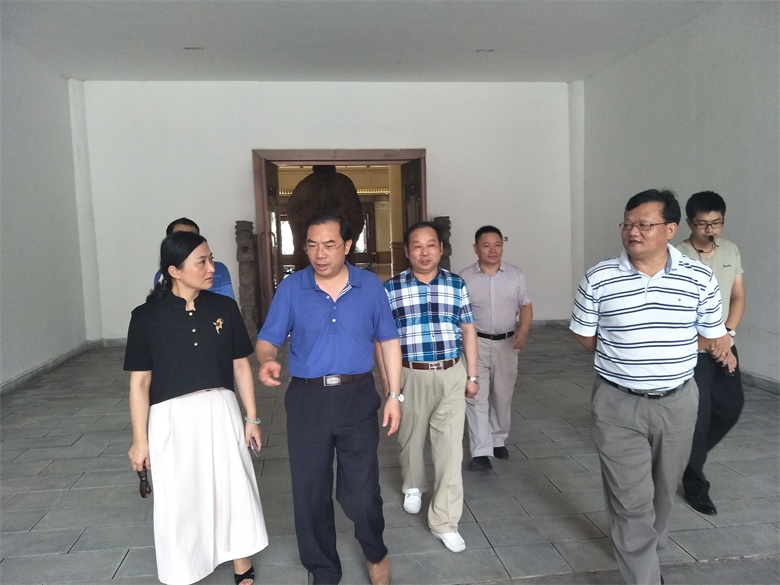 宜春市明月山名勝區(qū)領(lǐng)導(dǎo)到仁和集團(tuán)考察