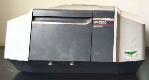 紫外分光光度計（日本島津）