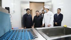 尹志來深入仁和集團宣講全國兩會精神