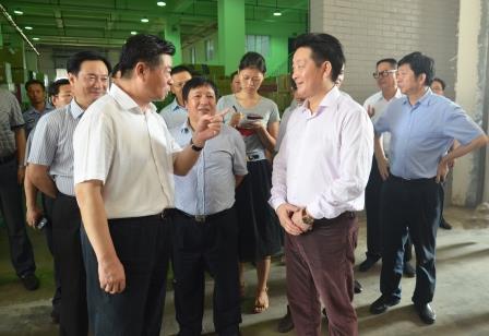 江西省委常委、統(tǒng)戰(zhàn)部長(zhǎng)蔡曉明視察仁和集團(tuán) (2).jpg