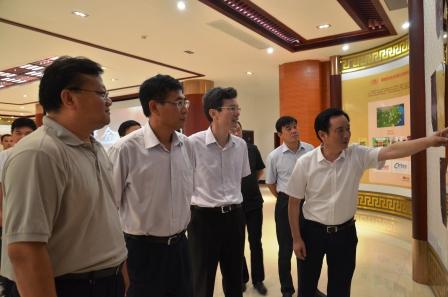張小平市長視察仁和集團(tuán) (1).jpg